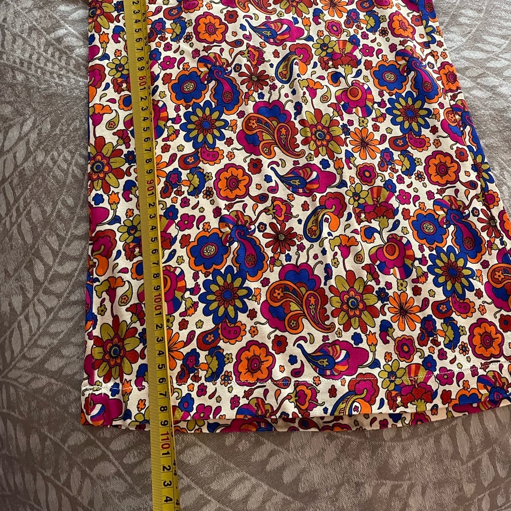 Insanely Cool 70s Vibe Floral Multicolor Suit - Picture 13 of 15